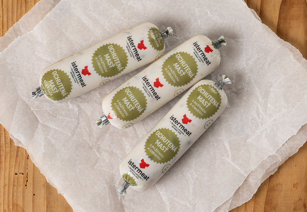 Ochutená masť s pažítkou a cibuľou Ochutená masť s pažítkou a cibuľou